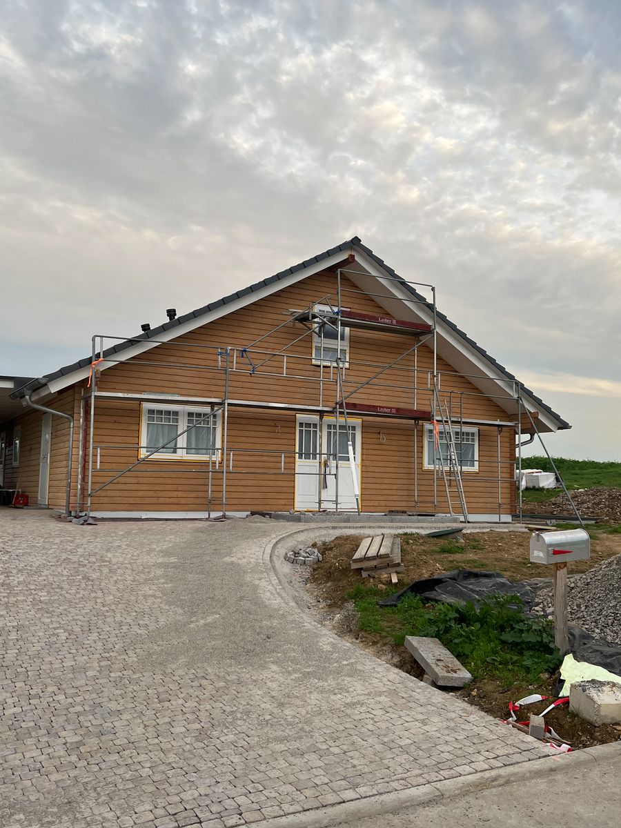 Anstrich Holzhaus in Weikersheim, Bild 1 von 6